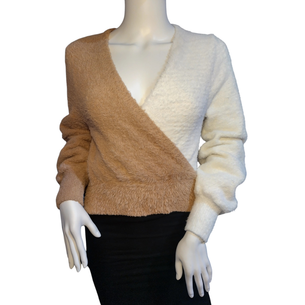 Almost Famous Womens Crisscross Sweater White Brown Large 100% Polyester